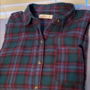 HOLLISTER Lightweight Flannel!
